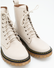 Load image into Gallery viewer, Combat Boots Hueso