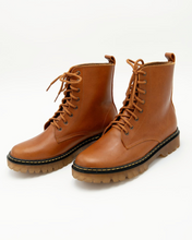 Load image into Gallery viewer, Combat Boots Miel
