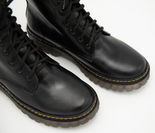Cargar imagen en el visor de la galería, Combat Boots Negro
