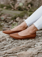 Load image into Gallery viewer, FLATS CHEDRON