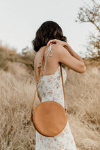 Load image into Gallery viewer, CROSSBODY CIRCULAR MIEL