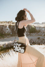 Load image into Gallery viewer, CROSSBODY RECTANGULAR COW