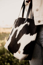 Load image into Gallery viewer, TOTE BAG COW