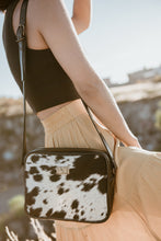 Load image into Gallery viewer, CROSSBODY RECTANGULAR COW