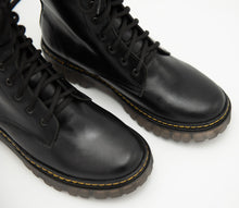 Cargar imagen en el visor de la galería, Combat Boots Negro