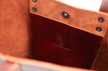 Cargar imagen en el visor de la galería, TOTE BAG CHEDRON